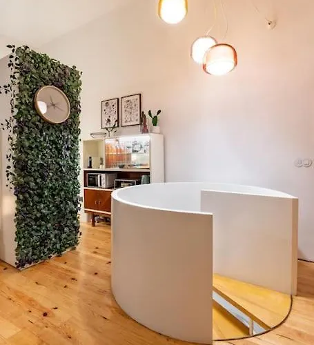 Viva Jolicoeur Apartment