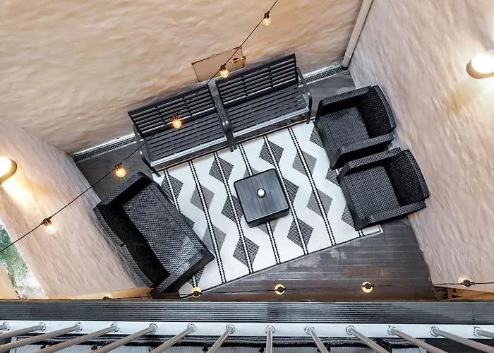 Daire Viva Jolicoeur *